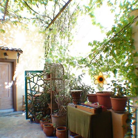 חאניה Earini Rooms And Apartments מראה חיצוני תמונה