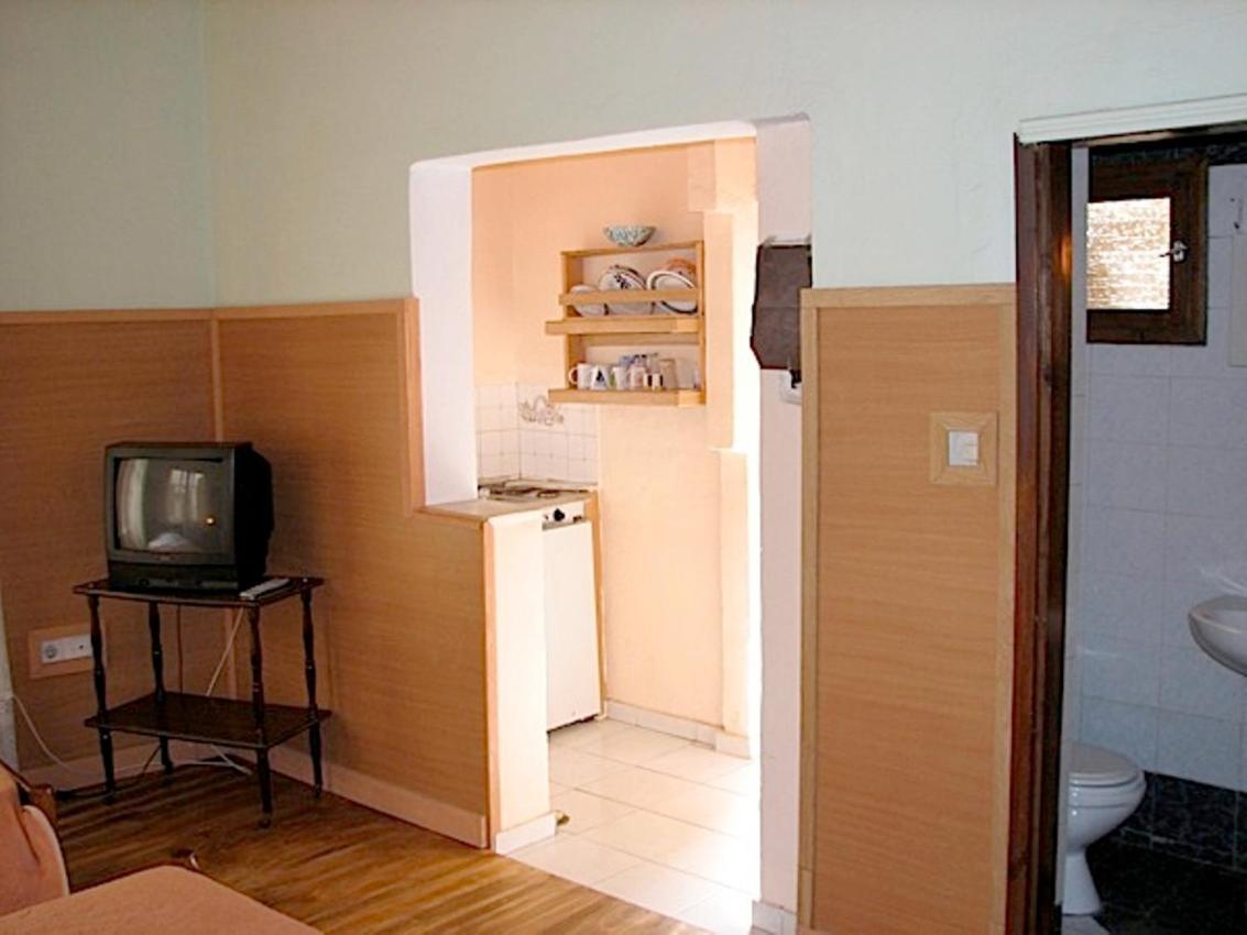 חאניה Earini Rooms And Apartments מראה חיצוני תמונה